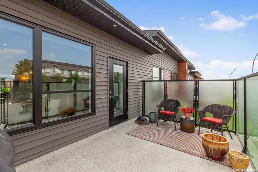 103 Pohorecky Crescent Saskatoon SK S7W 0X7