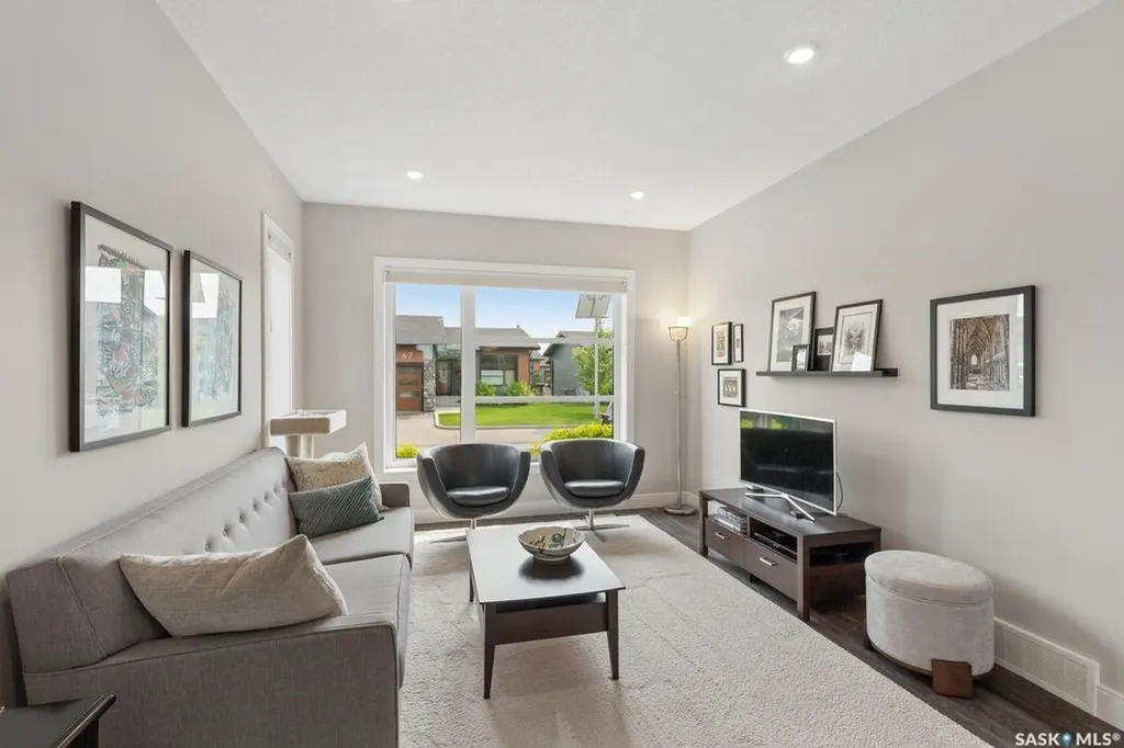 103 Pohorecky Crescent Saskatoon SK S7W 0X7