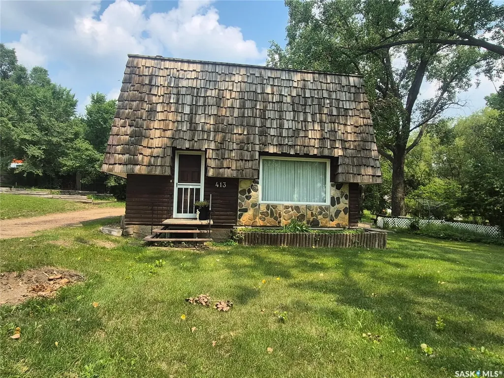 413 Peterson Avenue Radville SK S0C 2G0