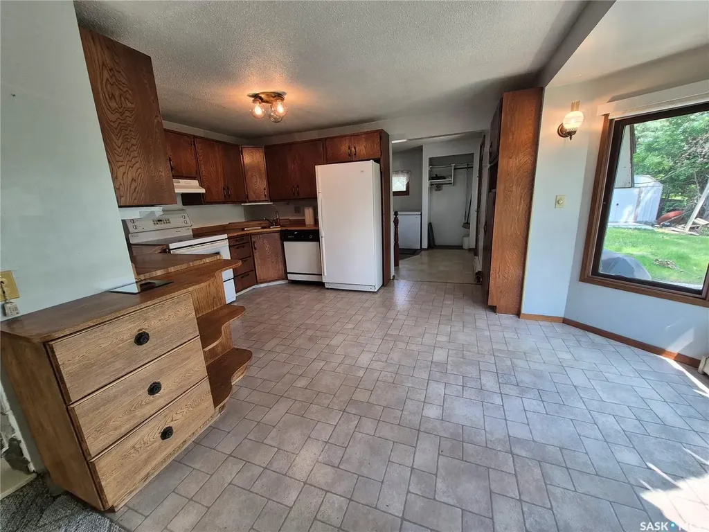 413 Peterson Avenue Radville SK S0C 2G0