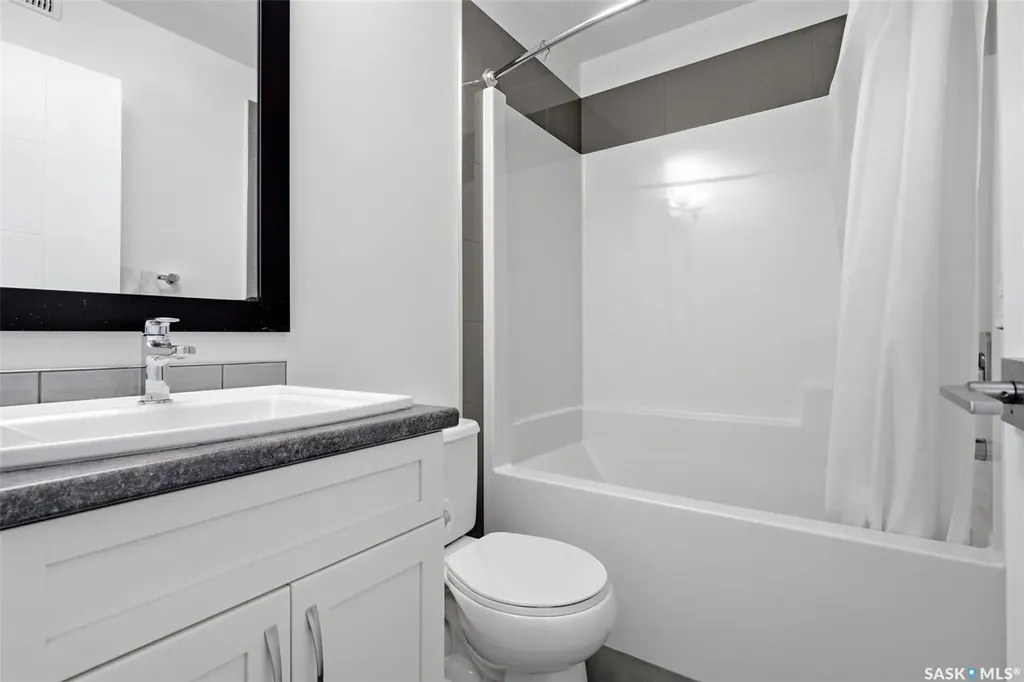 5409 Green Silverberry Drive E Regina SK S4V 3M5