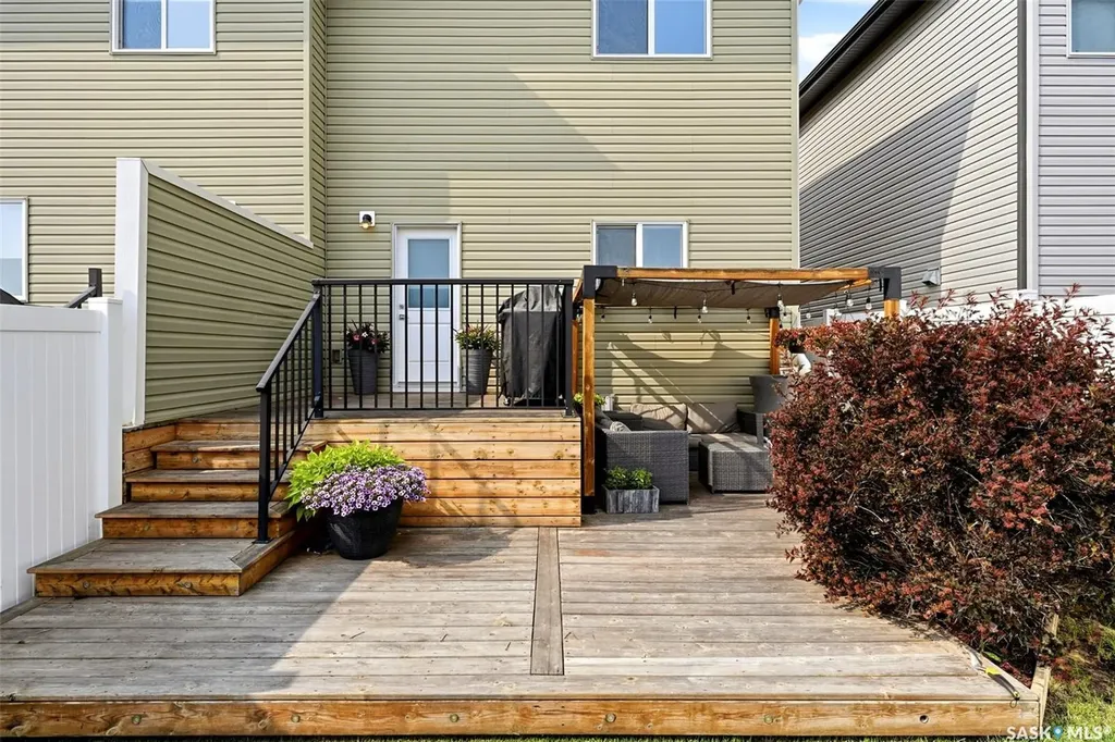 5409 Green Silverberry Drive E Regina SK S4V 3M5