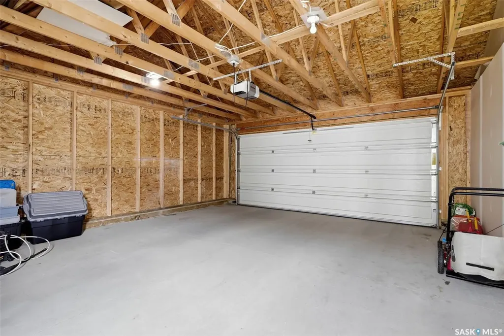 5409 Green Silverberry Drive E Regina SK S4V 3M5