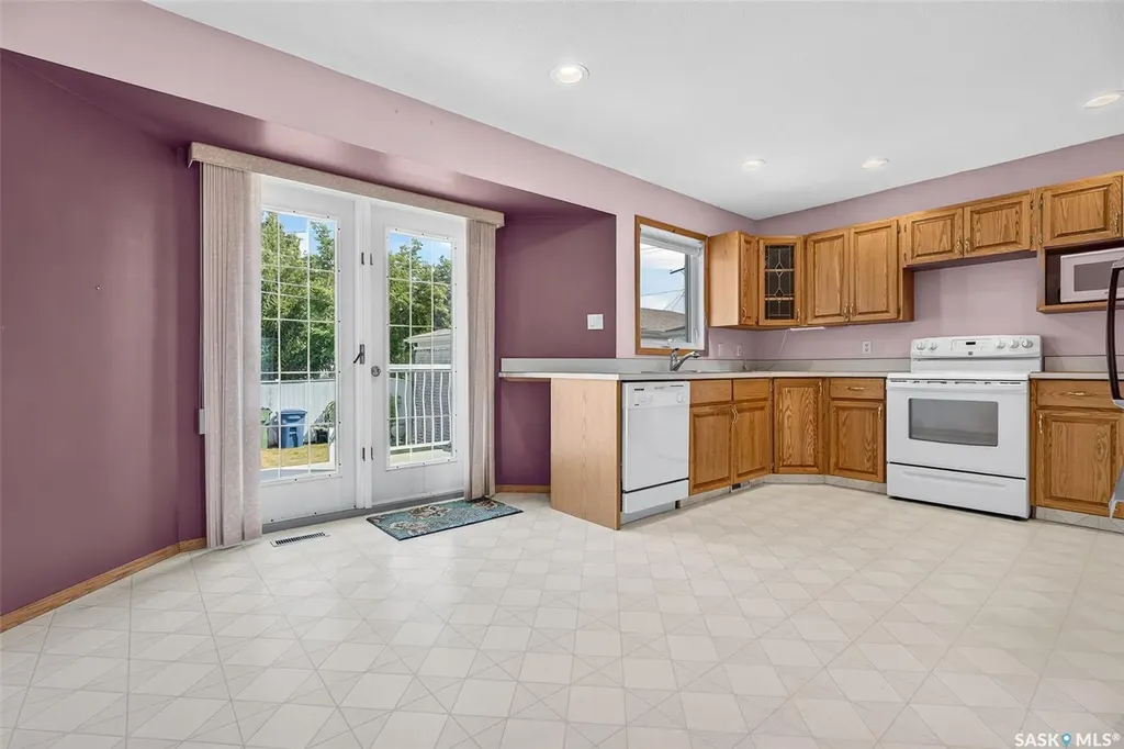 138 Athabasca Street W Moose Jaw SK S6H 2B7