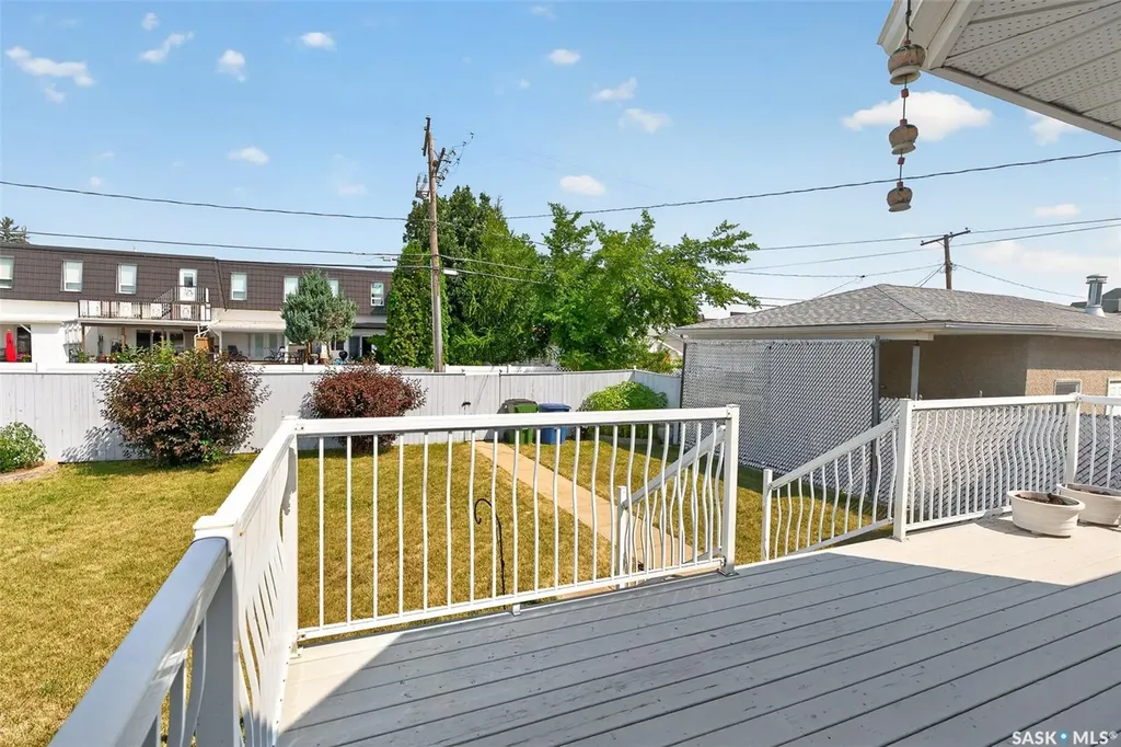 138 Athabasca Street W Moose Jaw SK S6H 2B7
