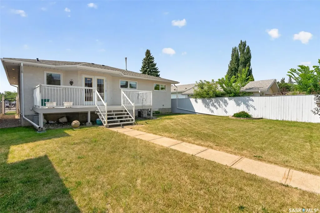 138 Athabasca Street W Moose Jaw SK S6H 2B7