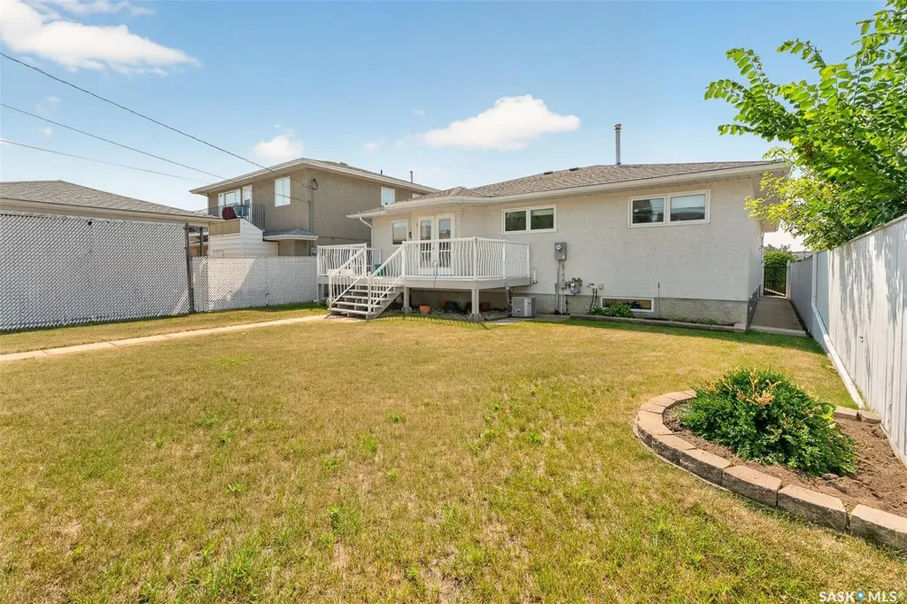 138 Athabasca Street W Moose Jaw SK S6H 2B7