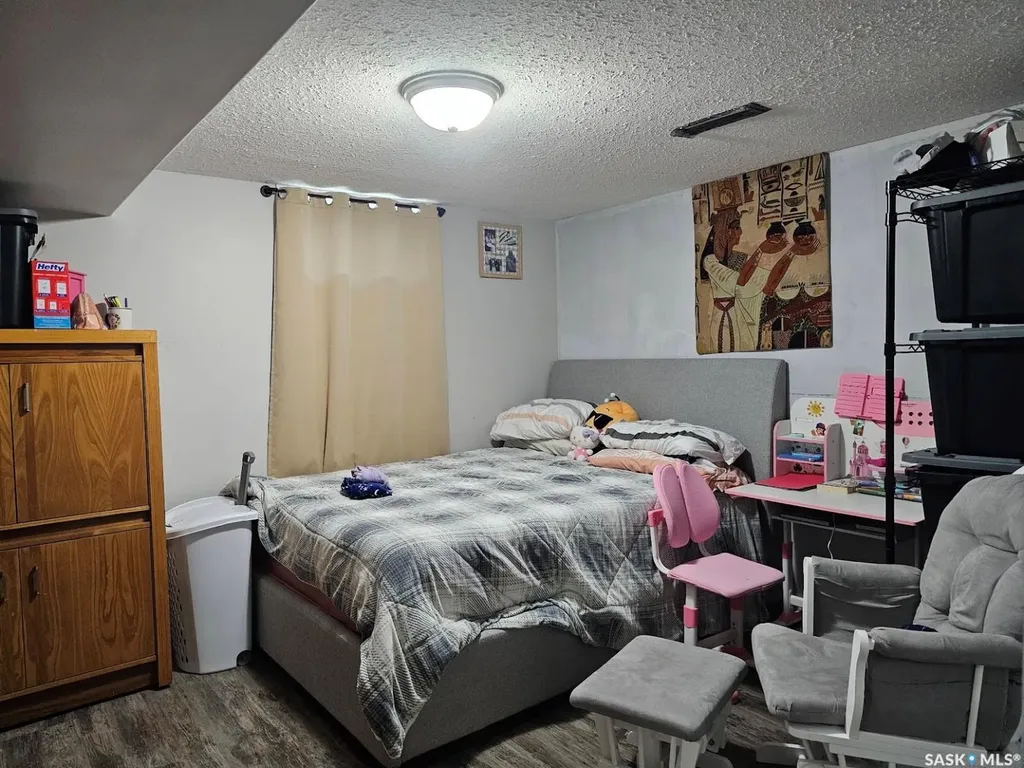 8998 Panton Avenue North Battleford SK S9A 3J9