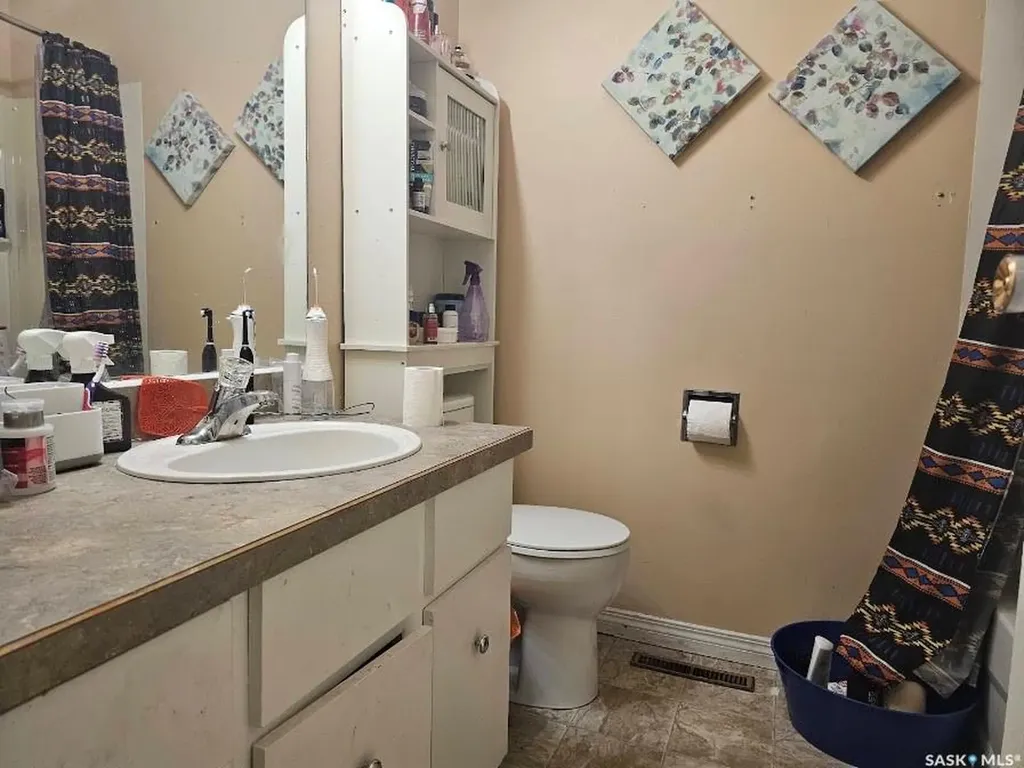 8998 Panton Avenue North Battleford SK S9A 3J9