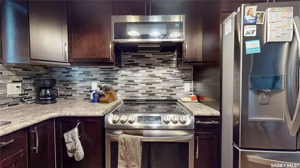 6 Higgins Bay Regina SK S4R 6B6