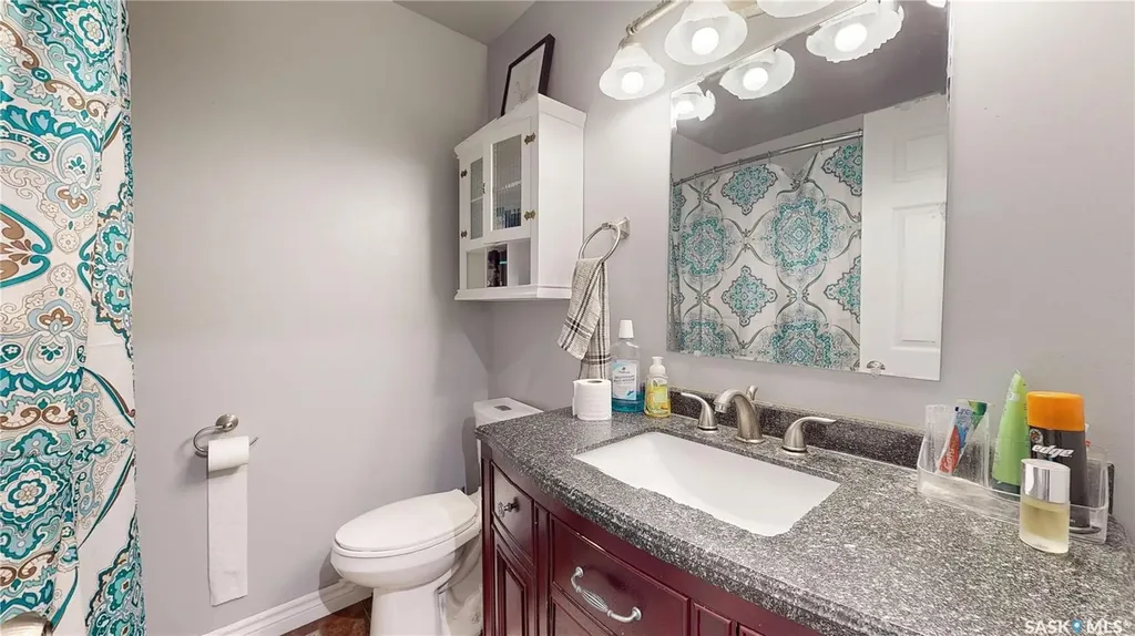 6 Higgins Bay Regina SK S4R 6B6