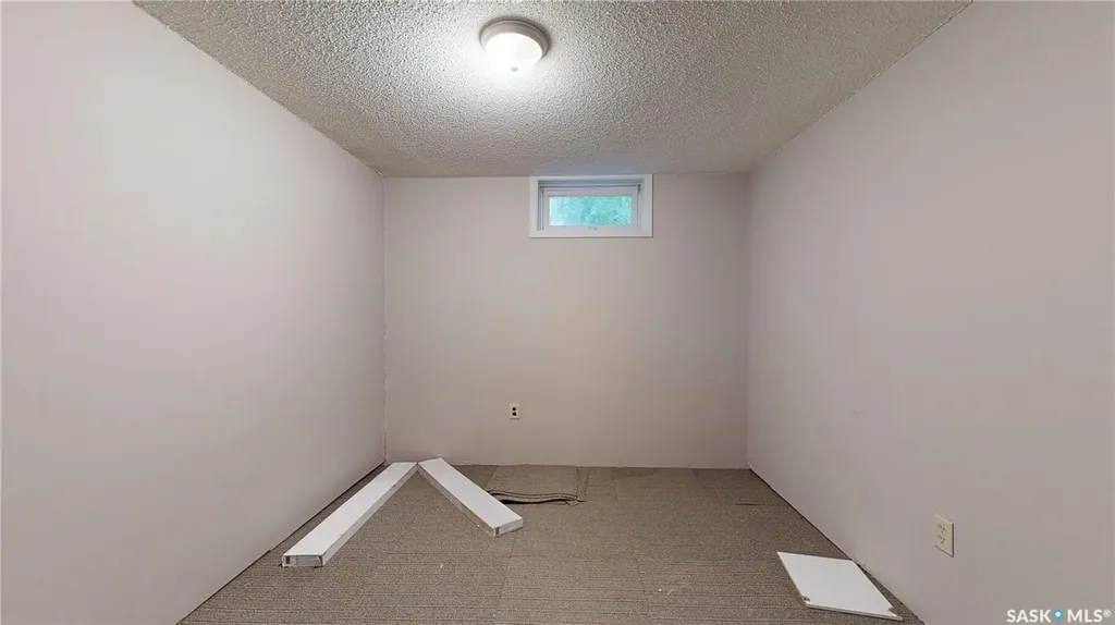 6 Higgins Bay Regina SK S4R 6B6