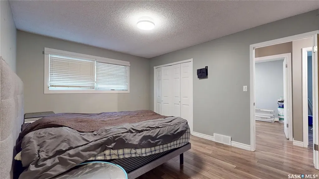 6 Higgins Bay Regina SK S4R 6B6