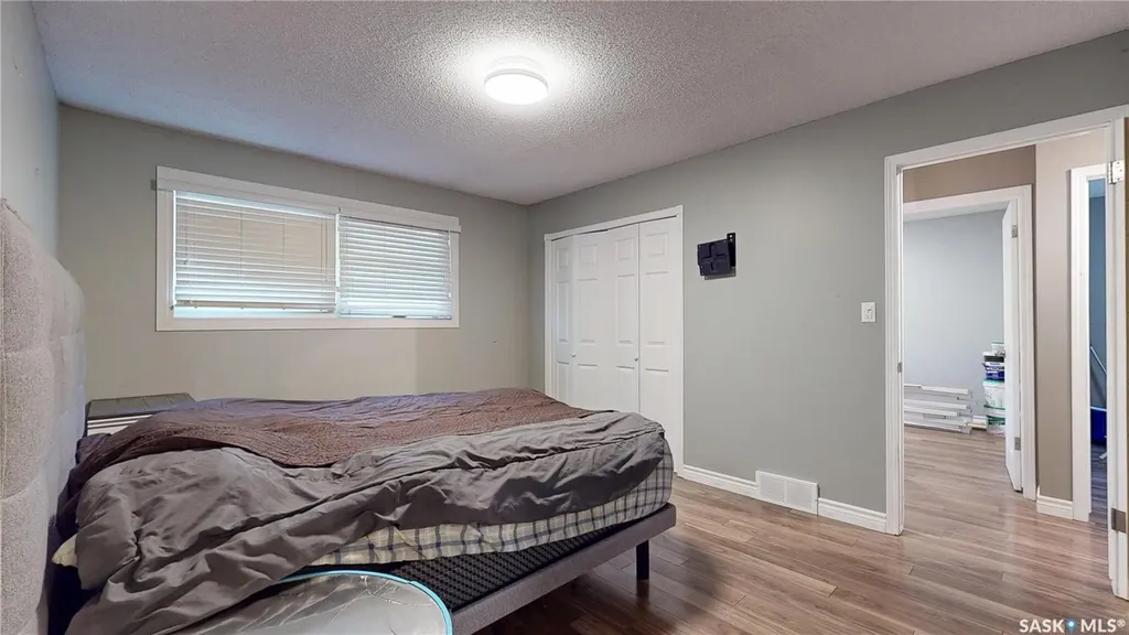 6 Higgins Bay Regina SK S4R 6B6