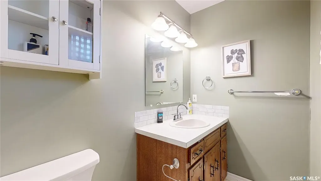 6 Higgins Bay Regina SK S4R 6B6