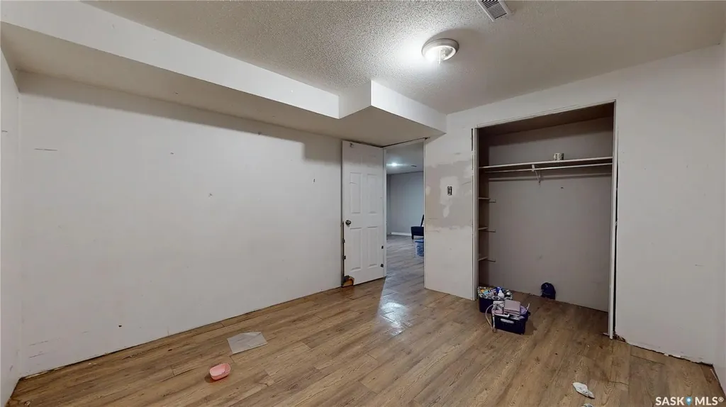 6 Higgins Bay Regina SK S4R 6B6