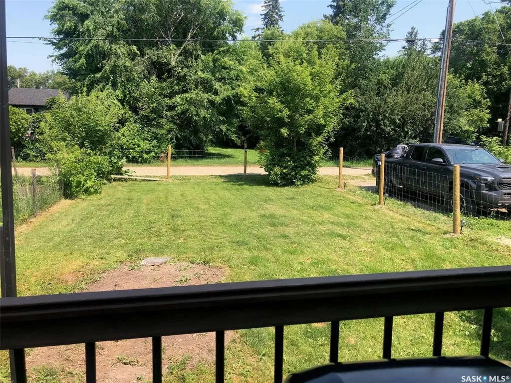 322 5th Avenue E Canora SK S0A 0L0