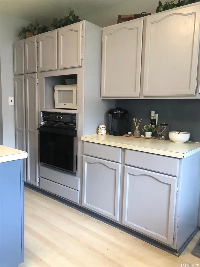 322 5th Avenue E Canora SK S0A 0L0