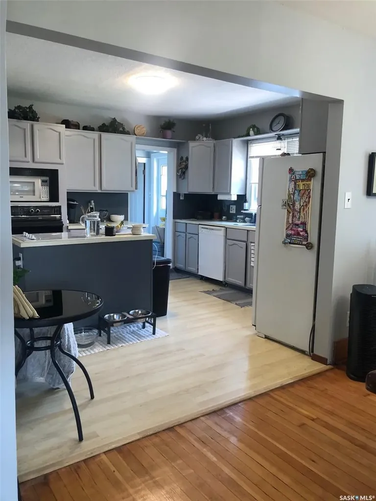 322 5th Avenue E Canora SK S0A 0L0