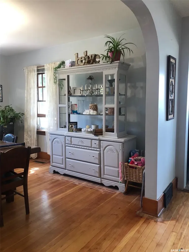 322 5th Avenue E Canora SK S0A 0L0