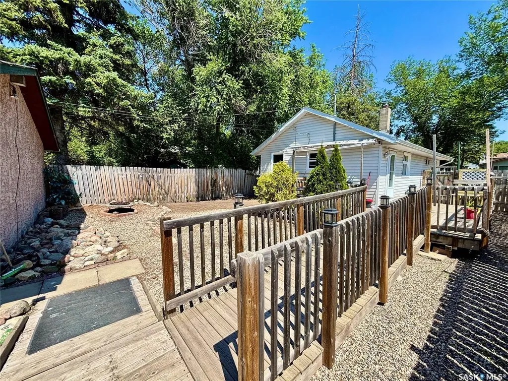 314 Retallack Street Regina SK S4R 3N2