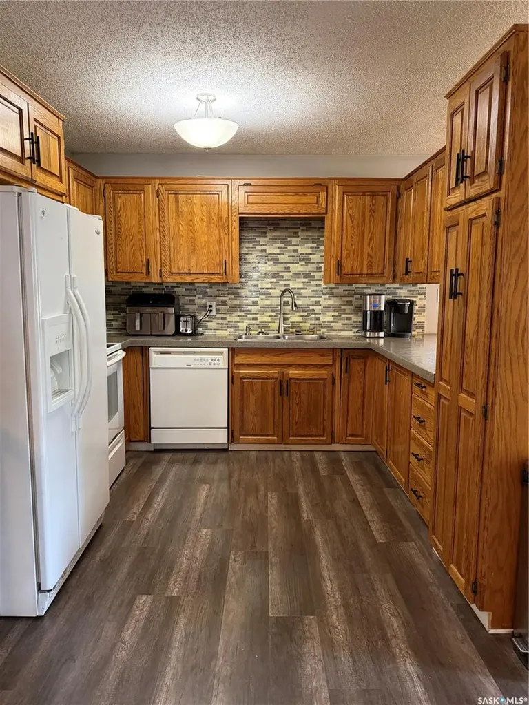 202 1st Street E Turtleford SK S0M 2Y0