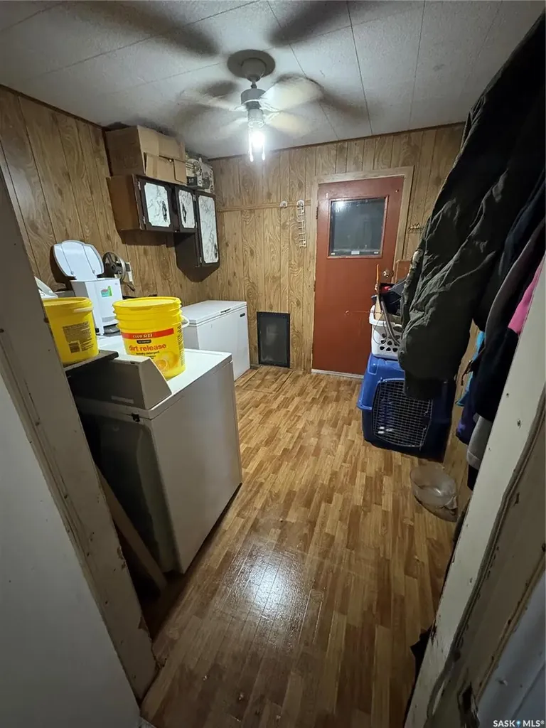 231 Eisenhower Street Midale SK S0C 1S0