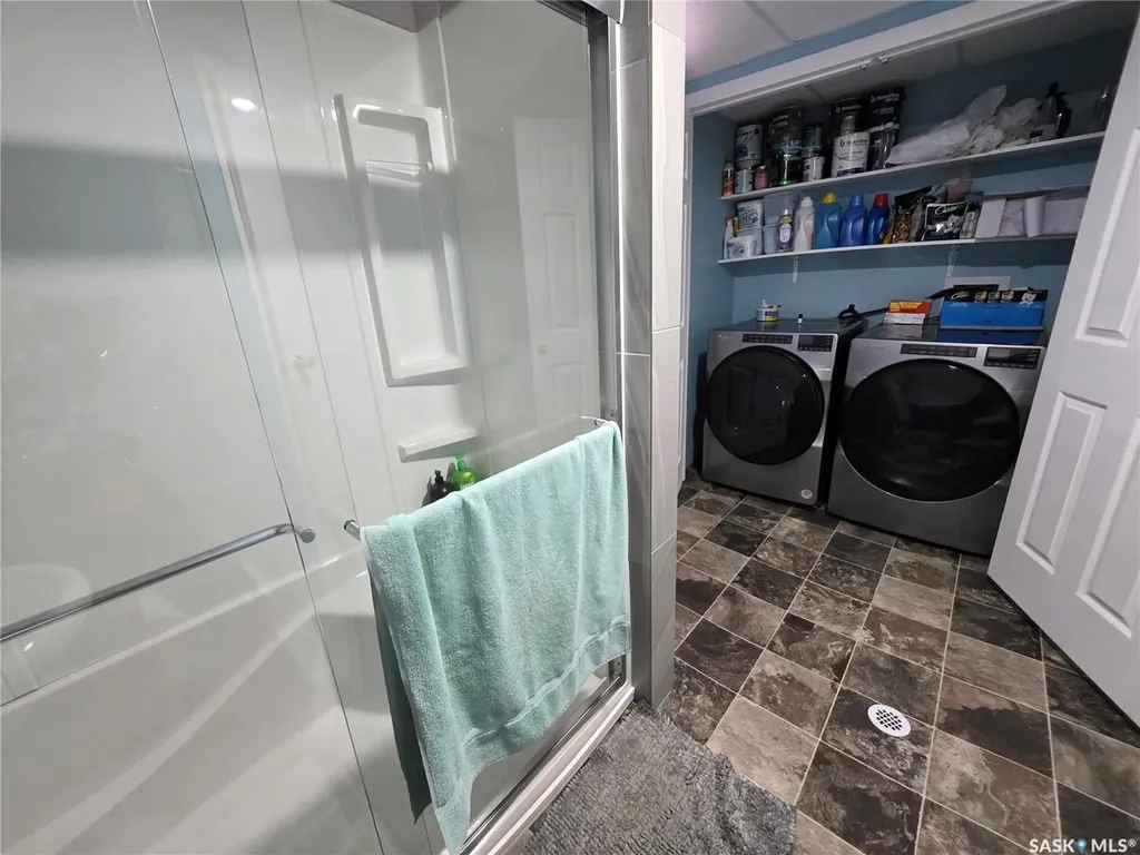 1321 Herbert Avenue Herbert SK S0H 2A0