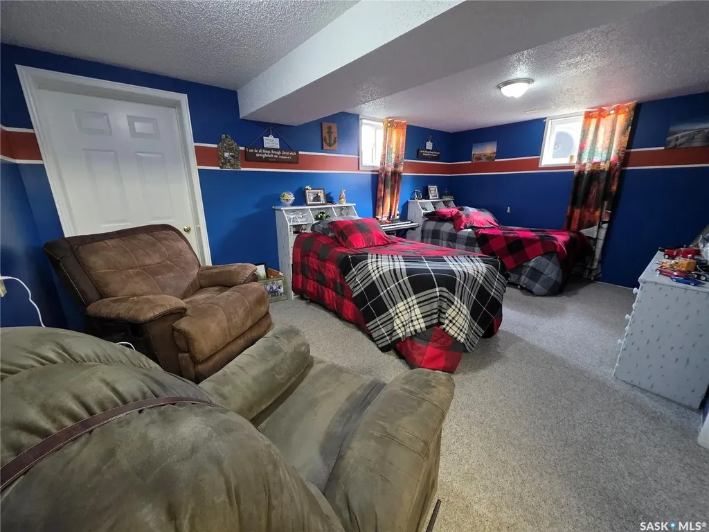 1321 Herbert Avenue Herbert SK S0H 2A0