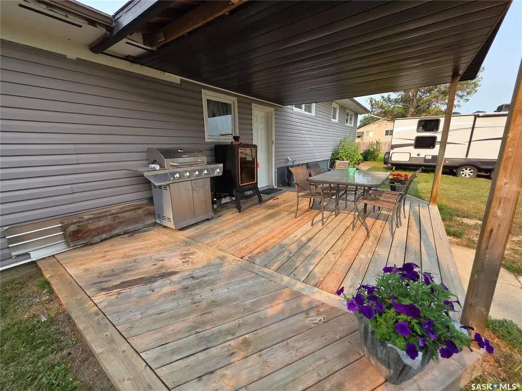 1321 Herbert Avenue Herbert SK S0H 2A0