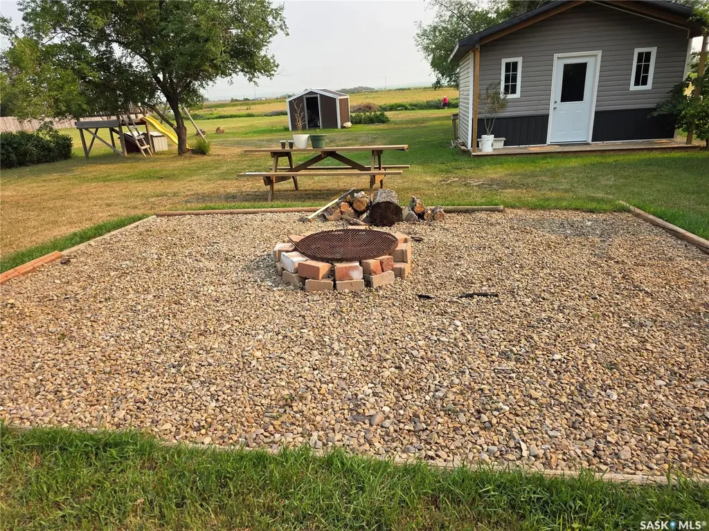 1321 Herbert Avenue Herbert SK S0H 2A0