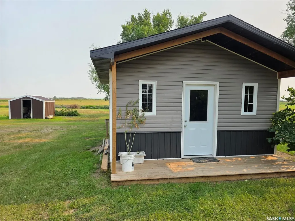 1321 Herbert Avenue Herbert SK S0H 2A0