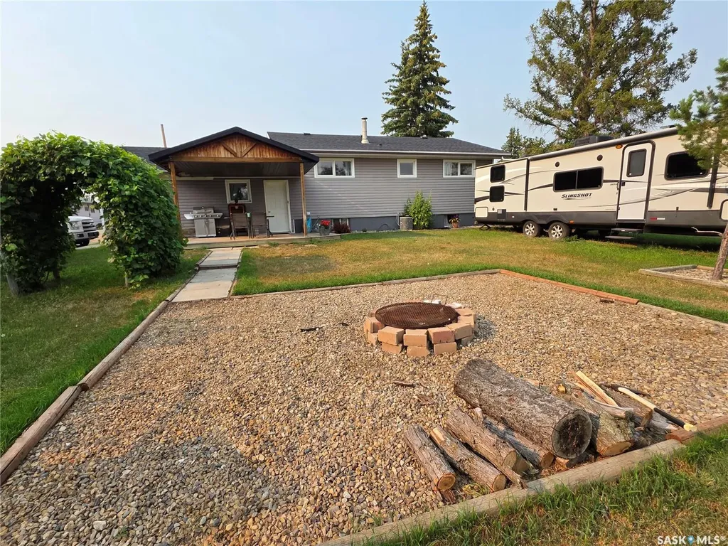 1321 Herbert Avenue Herbert SK S0H 2A0