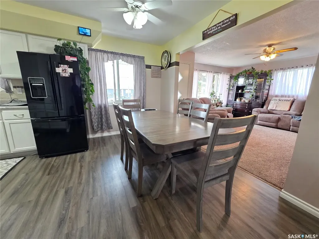 1321 Herbert Avenue Herbert SK S0H 2A0