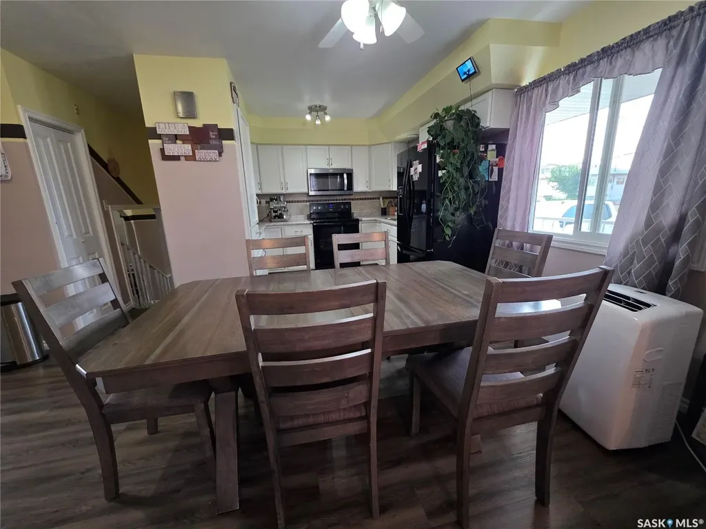 1321 Herbert Avenue Herbert SK S0H 2A0