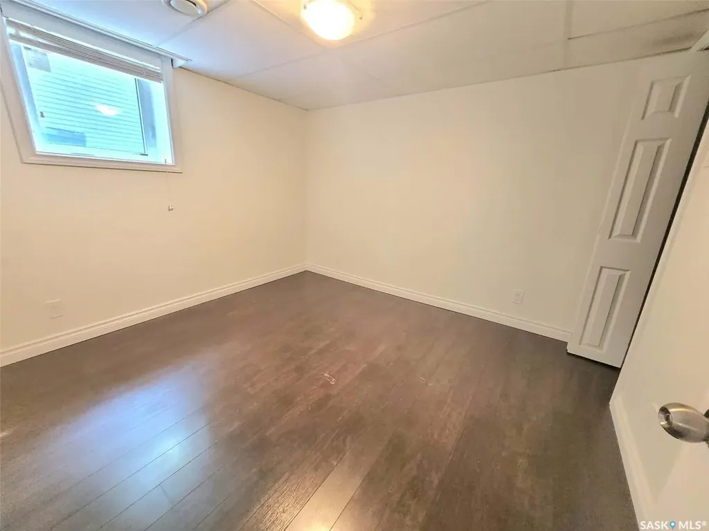 1069 Clifton Avenue Moose Jaw SK S6H 3L3