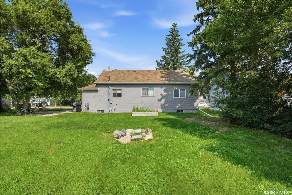 318 1st Avenue E Blaine Lake SK S0J 0J0