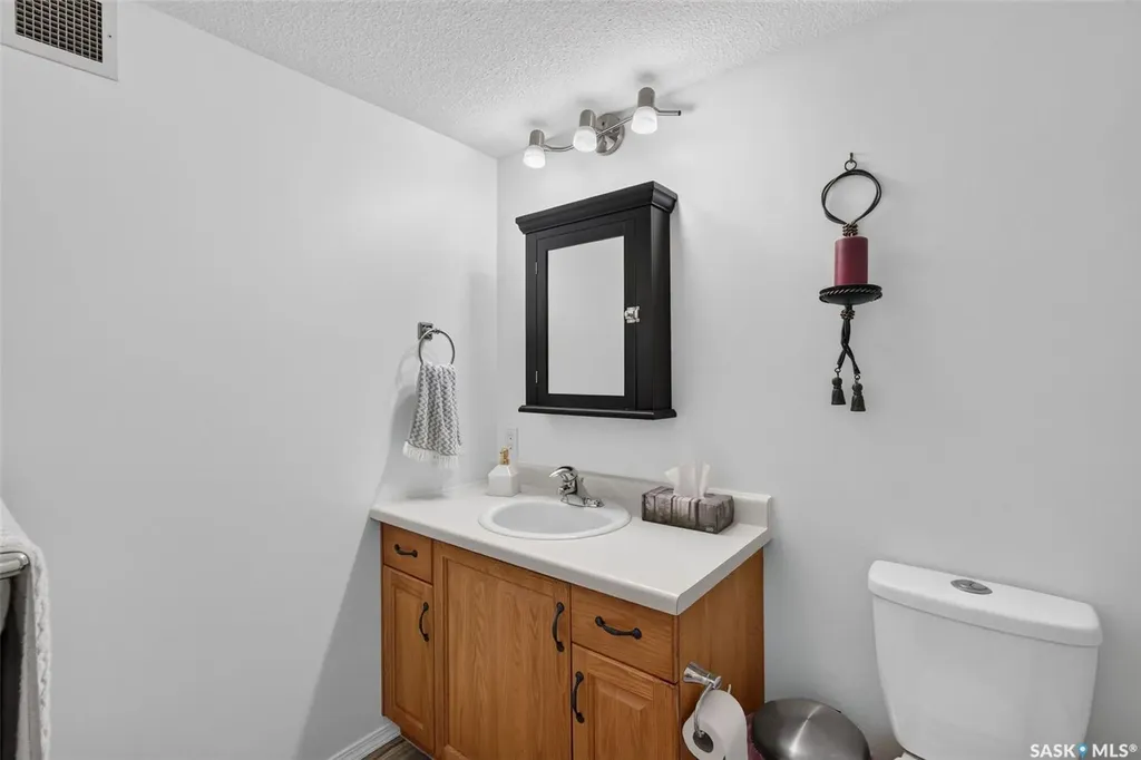 2405 1st Avenue W Prince Albert SK S6V 5A2