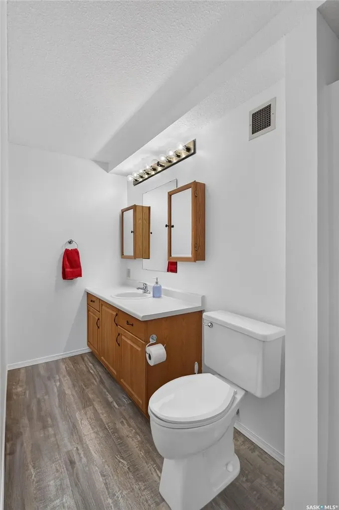 2405 1st Avenue W Prince Albert SK S6V 5A2
