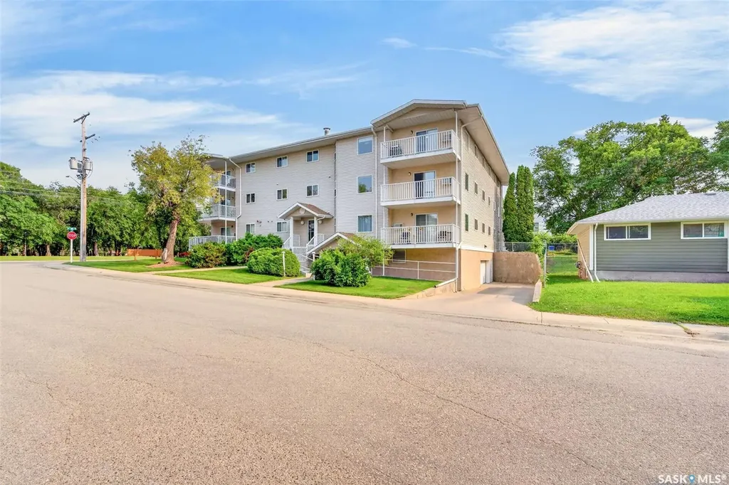 2405 1st Avenue W Prince Albert SK S6V 5A2
