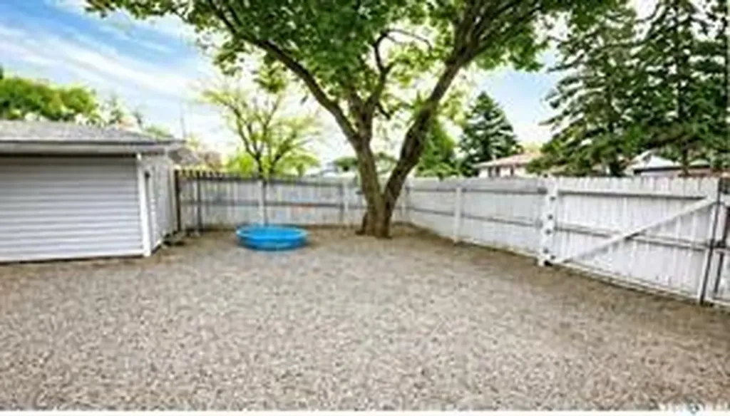 1410 4th Avenue N Regina SK S4R 0T1