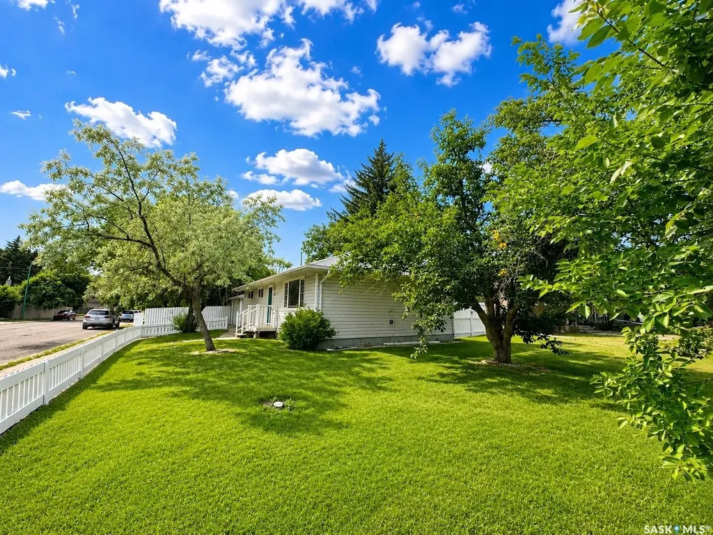 1410 4th Avenue N Regina SK S4R 0T1