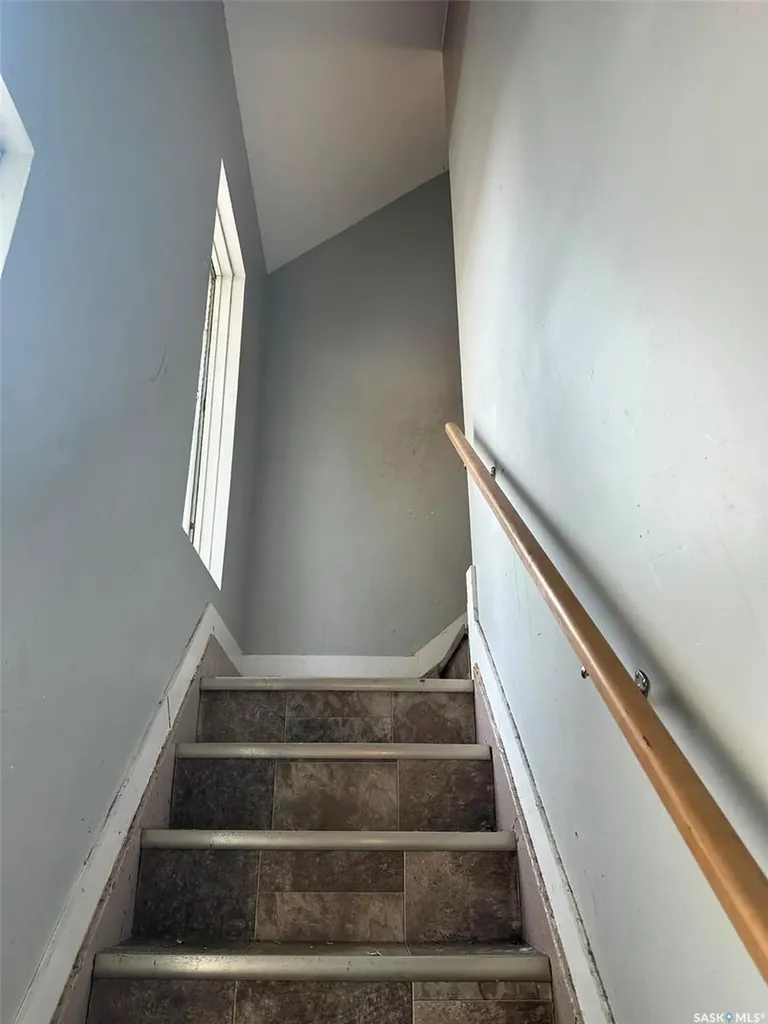 619 L Avenue S Saskatoon SK S7M 2H6