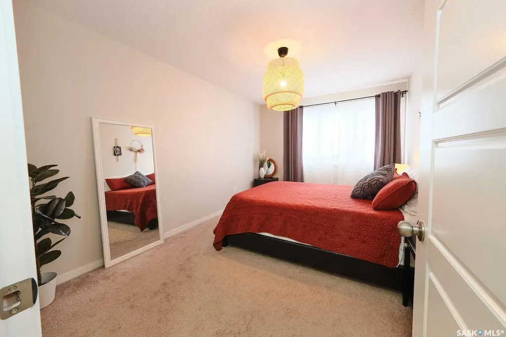 5625 Aerodrome Road Regina SK S4W 0M3