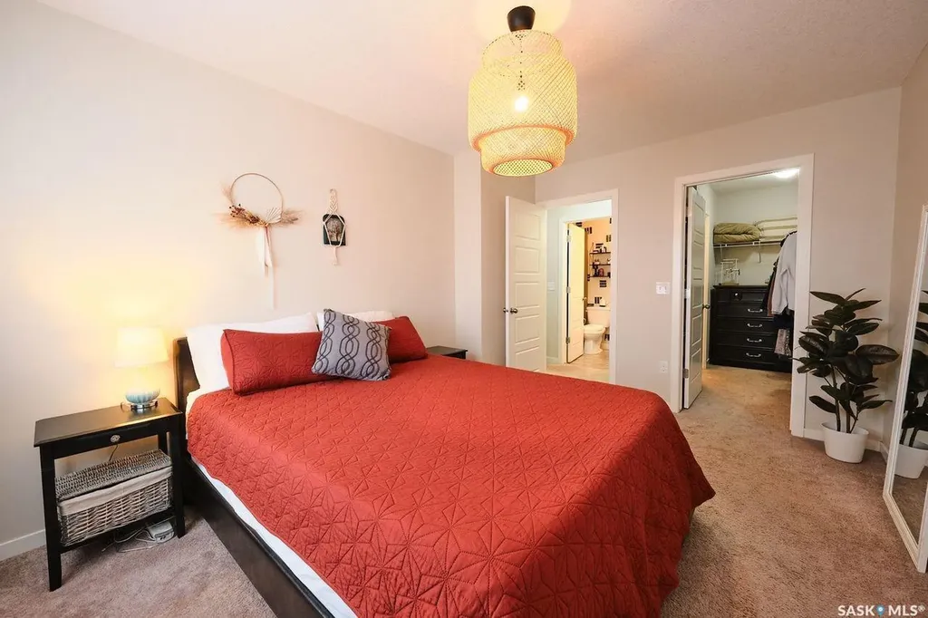 5625 Aerodrome Road Regina SK S4W 0M3