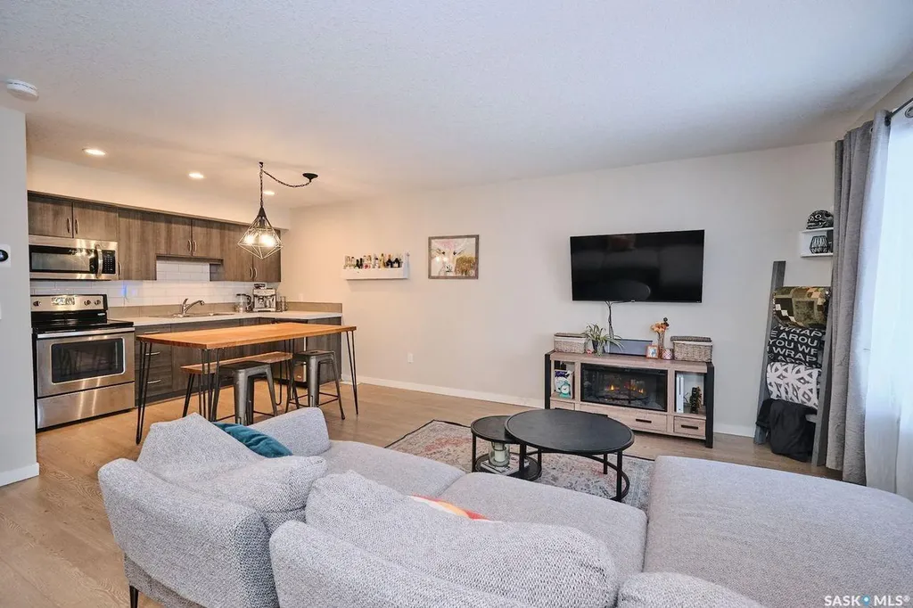 5625 Aerodrome Road Regina SK S4W 0M3