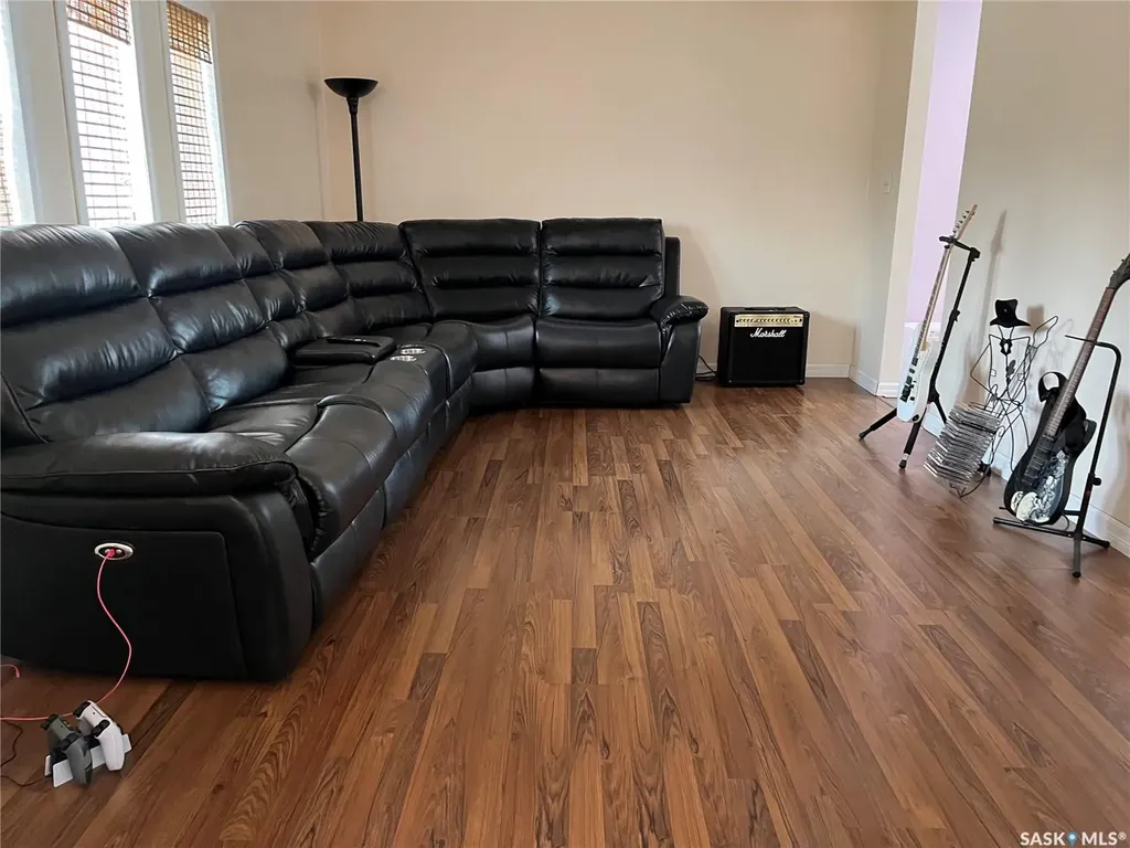 214 Westview Drive Coronach SK S0H 0Z0