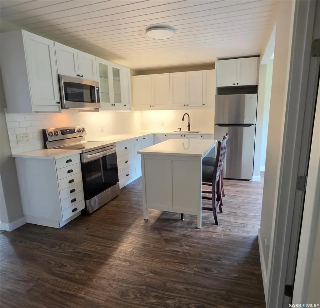 223 3rd Street NE Preeceville SK S0A 3B0