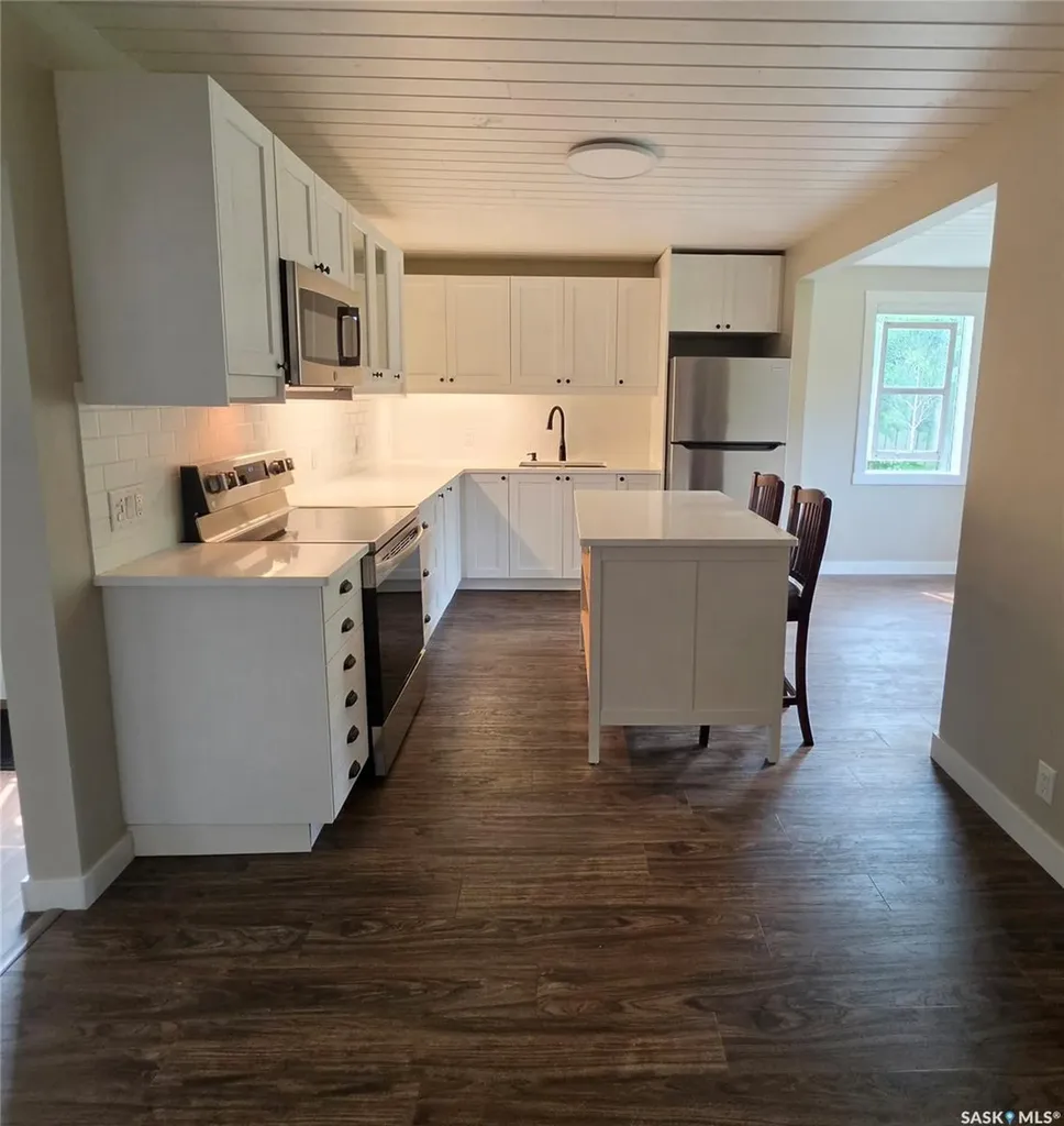 223 3rd Street NE Preeceville SK S0A 3B0