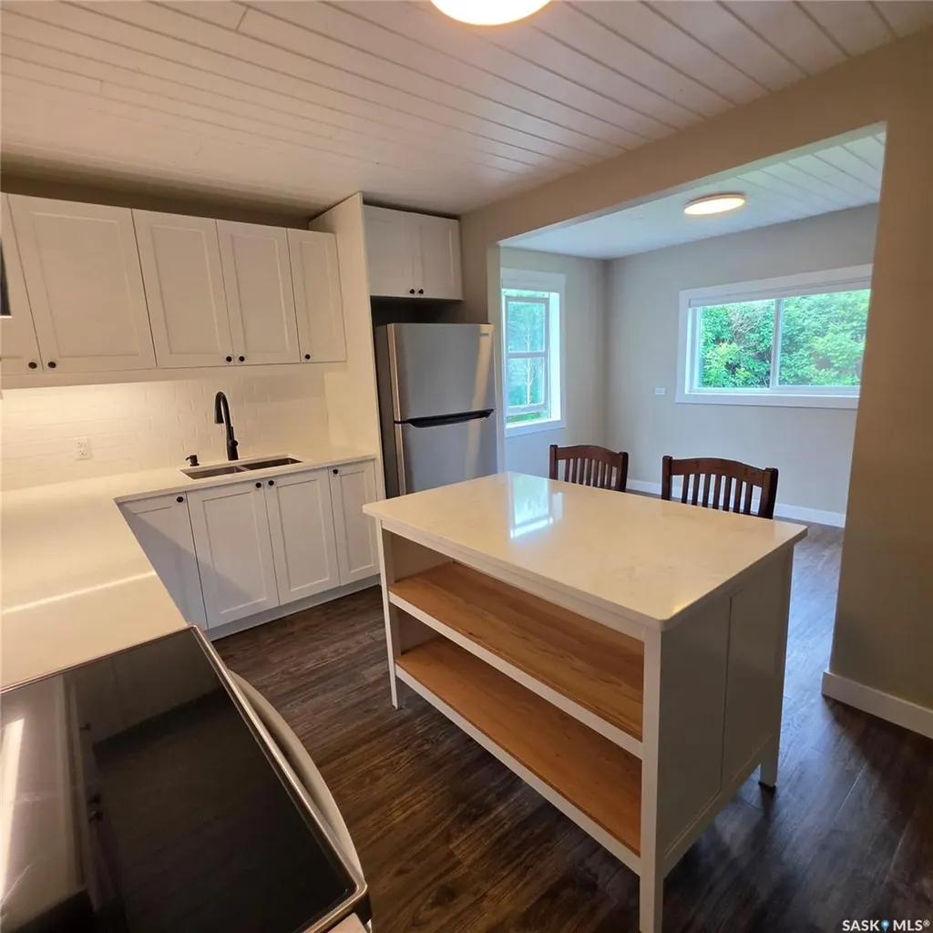 223 3rd Street NE Preeceville SK S0A 3B0